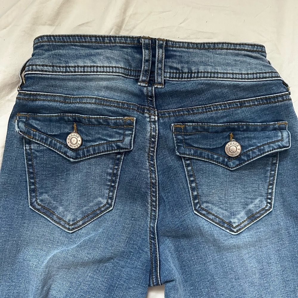 Garage Low-Rise Flare Jeans โ size 1 / 25 - Picture 4 of 6